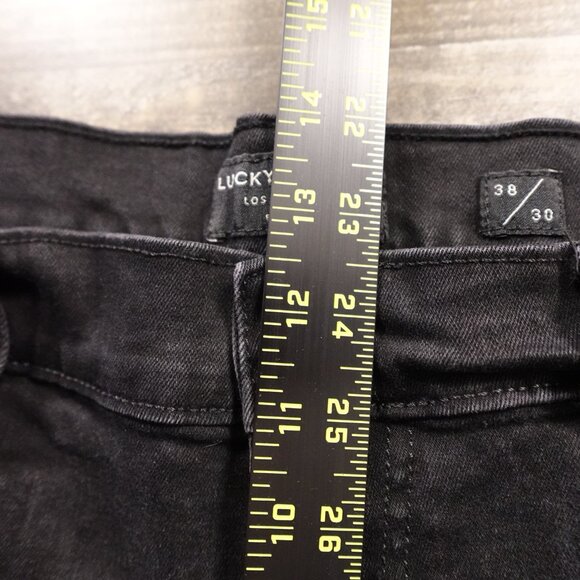 Lucky Brand 410 Athletic Straight Jeans Men’s 38x30 Gainesville Wash Black Denim - Picture 6 of 14